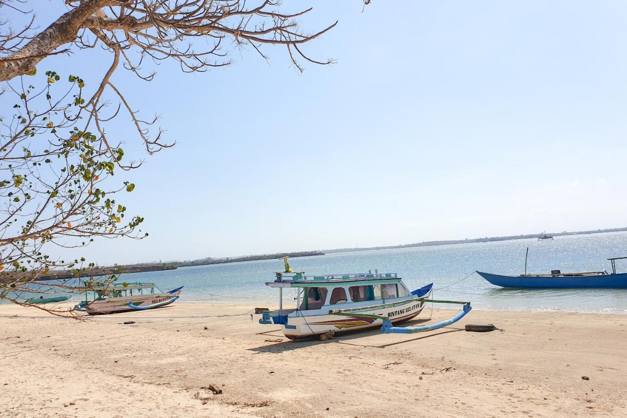 Oyo 1837 Telone Bungalow Palebah Esterno foto